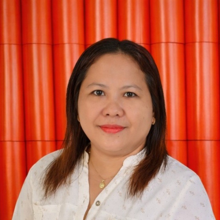 Mary Empeynado, Sales Development Representative at Get Custom Desk Calendars
